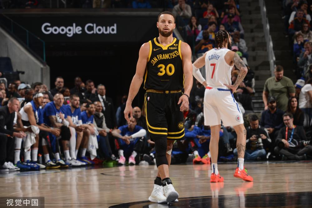 选手必须具 选手必须具